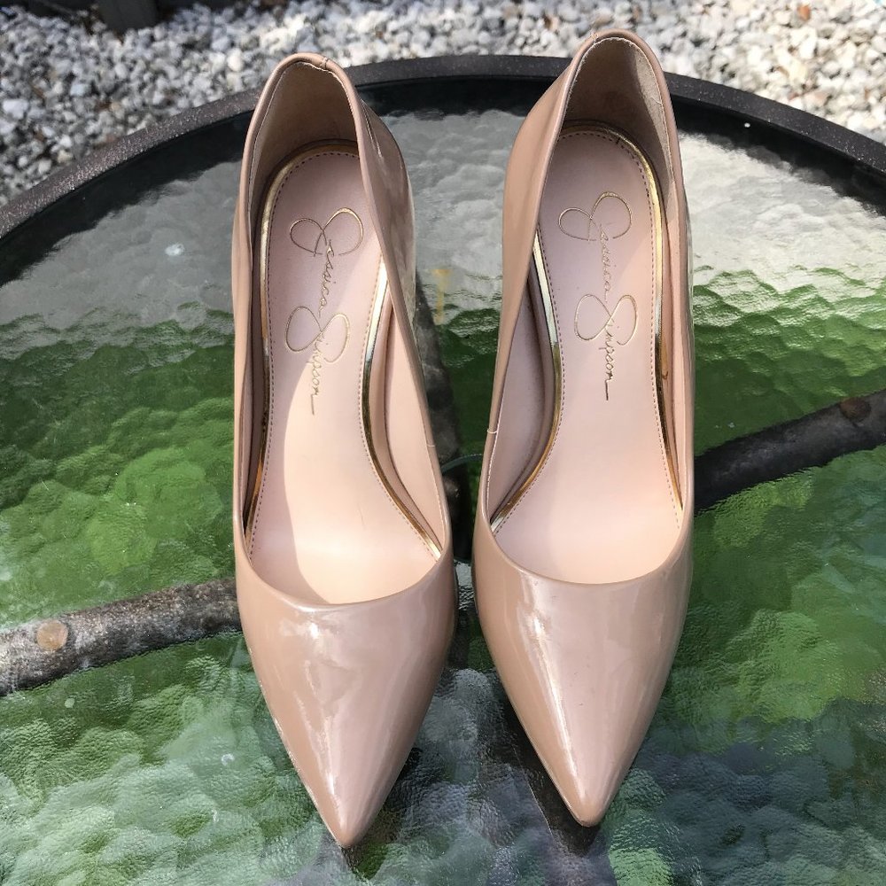 Jessica Simpson Flesh Tone Point Toe Heels 7.5